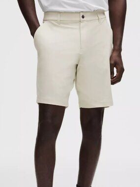 Lululemon ABC Classic-Fit Short 9" in Bone Size 37 MSRP $98